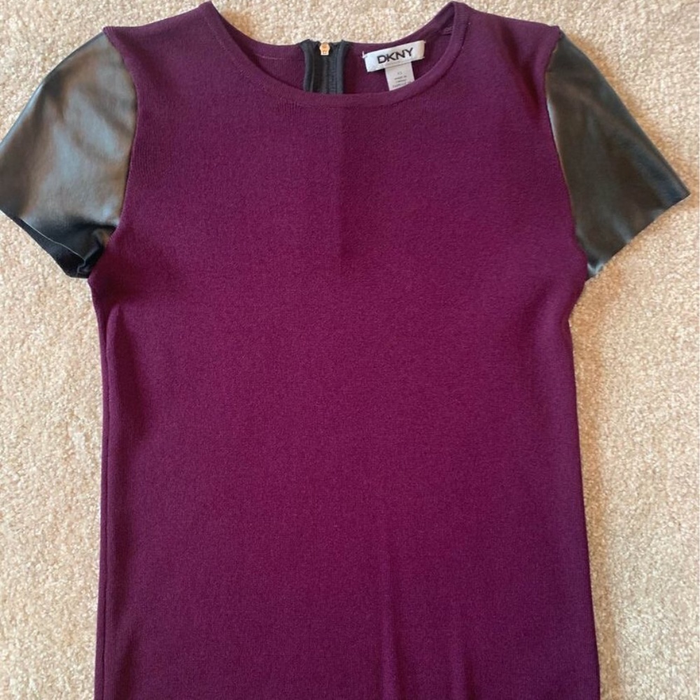 DKNY T-shirt